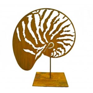 Schelp Nautilus op plaat, roest design