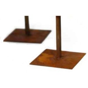 Vierkante plaat voorzien van buis, roest design