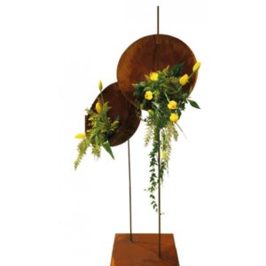 Schalenstandaard voorzien van twee schalen, roest design